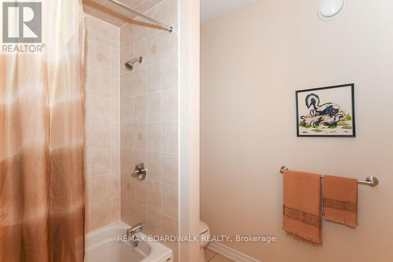 29665089/1861-mickelberry-crescent/notting-hillsummerside/ottawa/ontario/K4A0P2_27