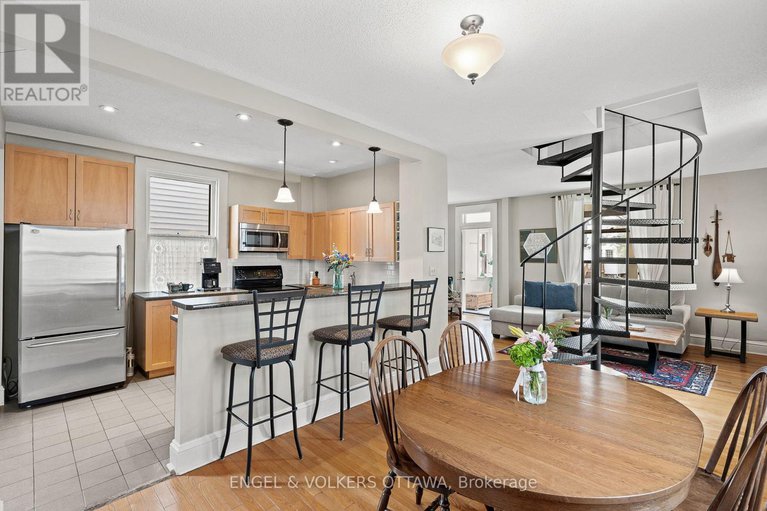 28288028/674-melbourne-avenue/laurentianview/ottawa/ontario/K2A1X5_14