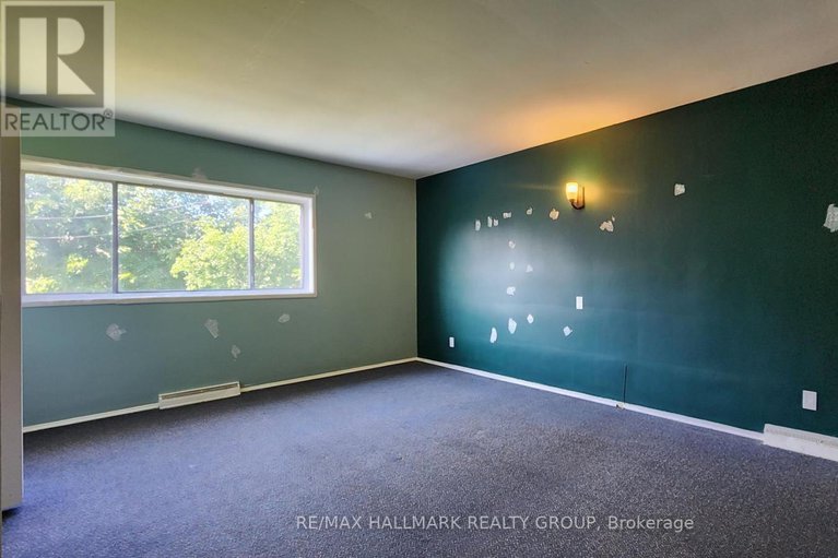28090289/447-roger-road/alta-vistafaircrest-heights/ottawa/ontario/K1H5B7_26