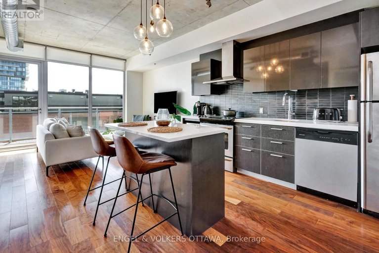 28414766/516-360-mcleod-street/ottawa-centre/ottawa/ontario/K2P1A9_15