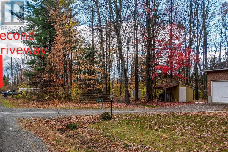 29038315/1423-diamondview-road/huntley-ward-south-east/ottawa/ontario/K0A1L0_31