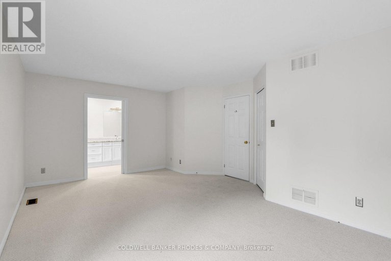 28395342/62-beechfern-drive/stittsville-central/ottawa/ontario/K2S1E3_20