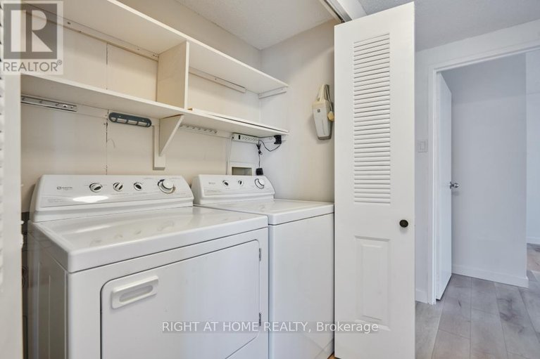 29628512/909-2759-carousel-crescent/emerald-woodssawmill-creek/ottawa/ontario/K1T2N5_32