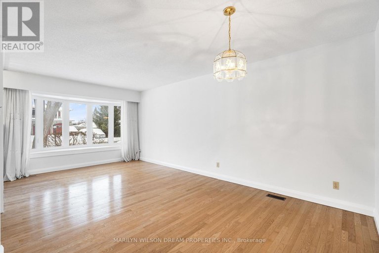 29302760/18-virgil-road/lynwood-village/ottawa/ontario/K2H6B3_6