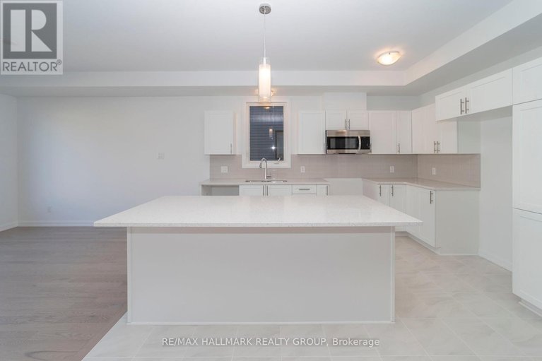 28367284/1264-diamond-street/clarencerockland-twp/clarence-rockland/ontario/K4K0M5_12