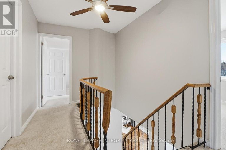 29316968/1055-plante-drive/hunt-clubwestern-community/ottawa/ontario/K1V9E5_27