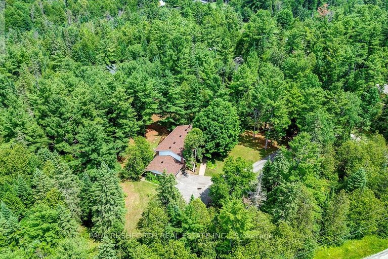 29538564/136-grey-stone-drive/huntley-ward-south-west/ottawa/ontario/K0A1L0_34