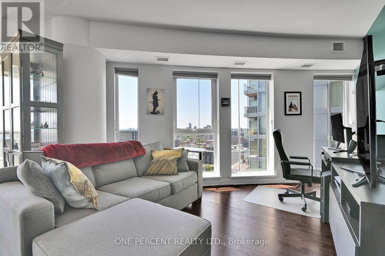 28549705/1905-40-nepean-street/ottawa-centre/ottawa/ontario/K2P0X5_13