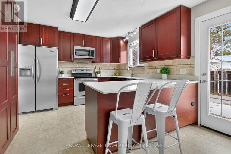 29433004/3333-white-spruce-street/osgoode/ottawa/ontario/K0A2W0_11