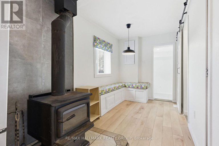 29155780/10450-clark-road/north-dundas-mountain-twp/north-dundas/ontario/K0E1S0_4