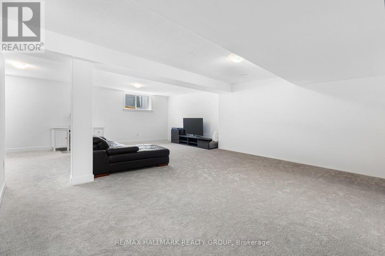 28477772/258-fountainhead-drive/mer-bleuebradley-estatesanderson-park/ottawa/ontario/K1W0H4_30