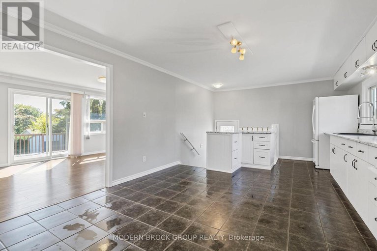 28960799/27-sarah-street/augusta-twp/augusta/ontario/K0E1P0_17
