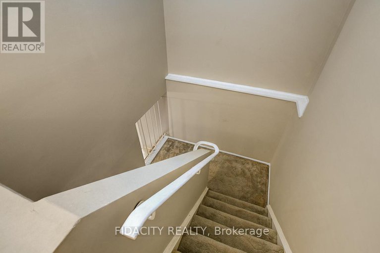 29411754/61-159-salter-crescent/beaverbrook/ottawa/ontario/K2K1Y8_13