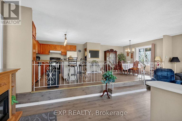 28996962/96-constance-lake-road/kanata-north-east/ottawa/ontario/K2K1X7_6