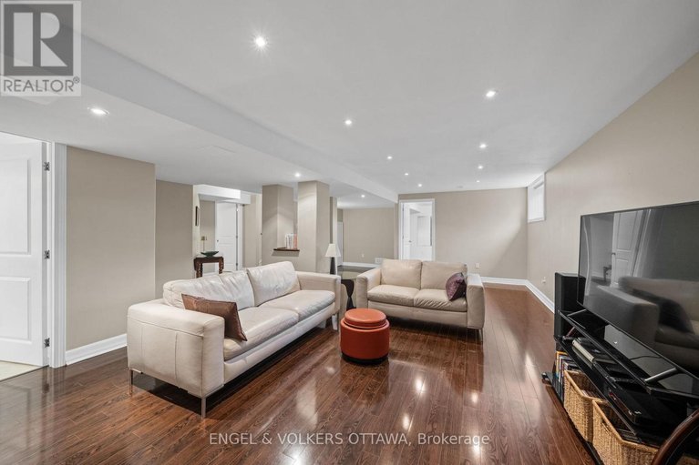 29623867/566-erinwoods-circle/stonebridge/ottawa/ontario/K2J5M8_32