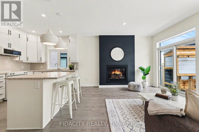 29629373/565-bobolink-ridge/stittsville-south/ottawa/ontario/K2S2P4_8