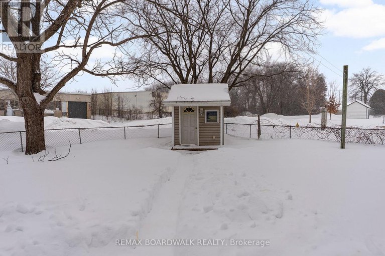 29353089/39-condie-street/smiths-falls/smiths-falls/ontario/K7A2T3_39