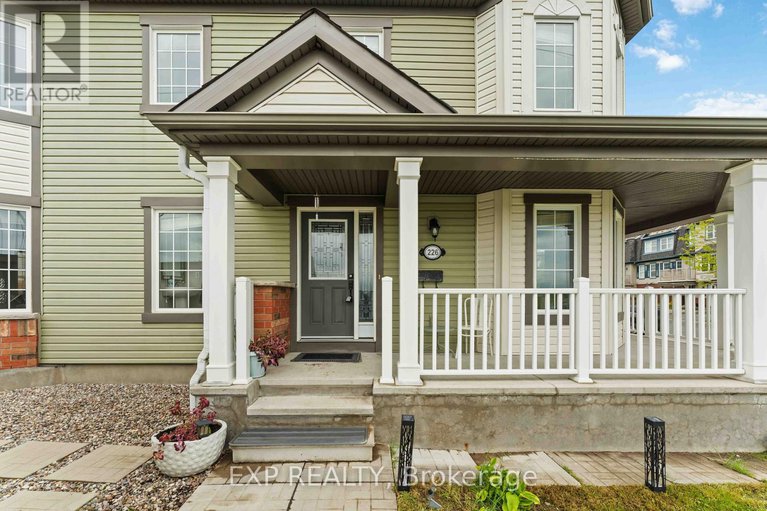 28699802/226-par-la-ville-circle/stittsville-north/ottawa/ontario/K2S0T6_2