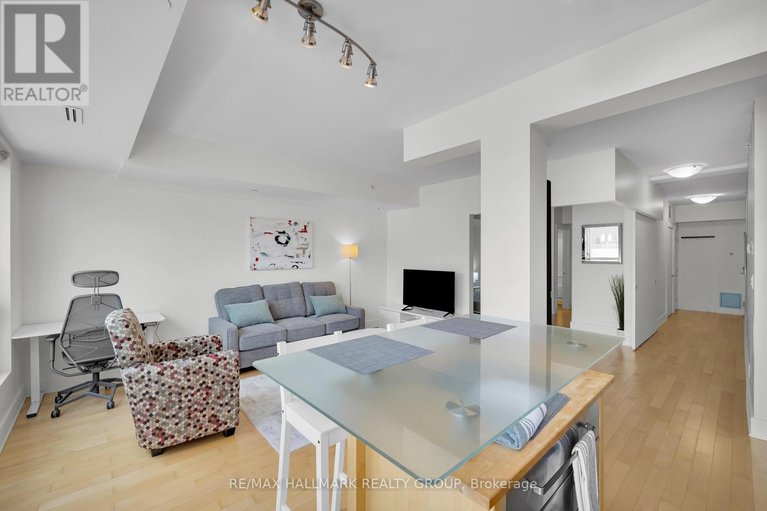 29534166/106-390-booth-street/west-centre-town/ottawa/ontario/K1R7K6_14