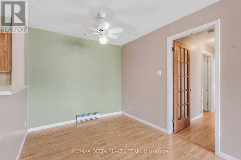 28620322/205-520-canteval-terrace/fallingbrookpineridge/ottawa/ontario/K4A2C9_9