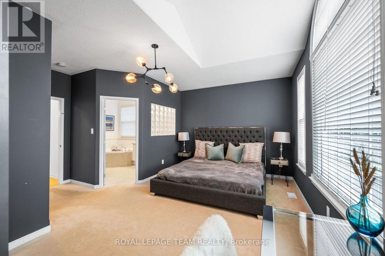 28368284/22-leatherwood-crescent/stonebridge/ottawa/ontario/K2J4X9_14