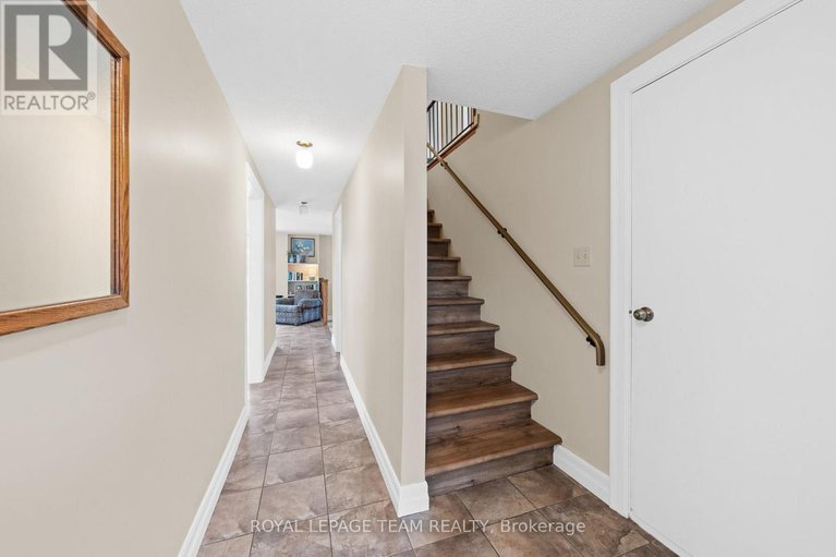 29064420/1119-firefly-lane/manotick-south-to-roger-stevens/ottawa/ontario/K4M0T6_27