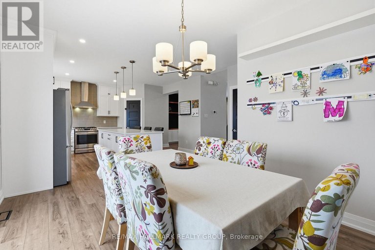 29668379/1212-avignon-street/embrun/russell/ontario/K0A1W0_18