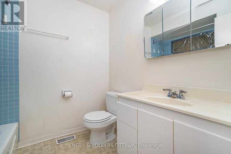 28290206/1805-applegrove-court/beacon-hill-south/ottawa/ontario/K1J6S4_24