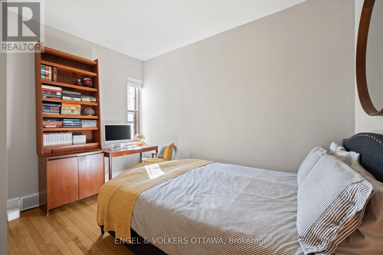 29393365/210-daly-avenue/sandy-hill/ottawa/ontario/K1N6G2_32