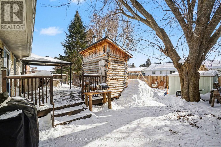 29349073/38-lapointe-boulevard/embrun/russell/ontario/K0A1W0_30