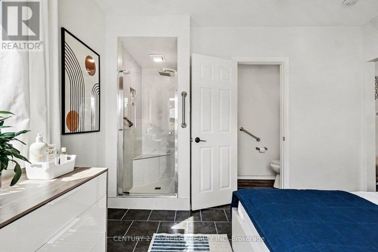 29518683/286-westhill-avenue/westborohampton-park/ottawa/ontario/K1Z7H6_22