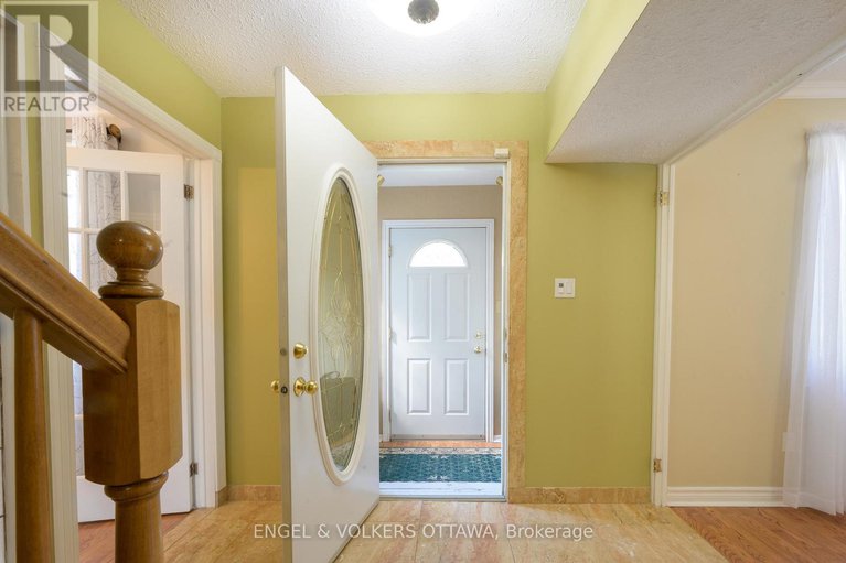 28821513/6258-richmond-road/south-of-fallowfield-road/ottawa/ontario/K0A2Z0_3