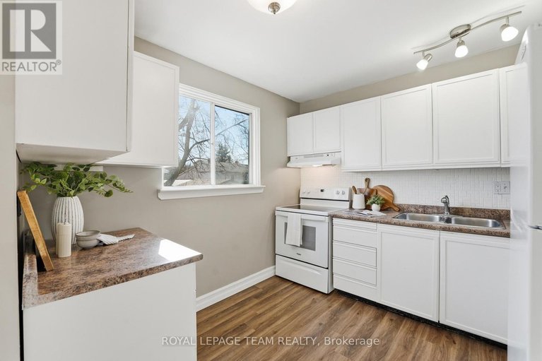 29452274/67-castlefrank-road/glencairnhazeldean/ottawa/ontario/K2L2E6_23