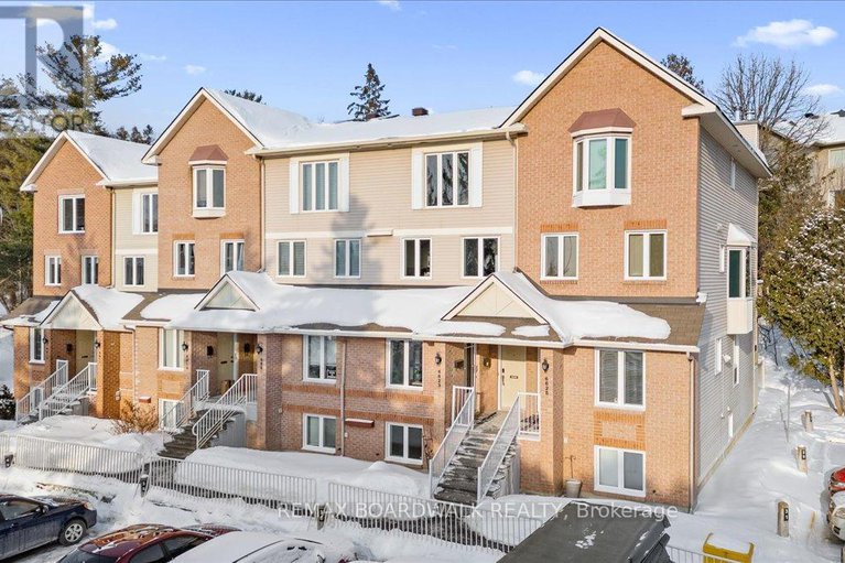 29344607/a-6623-bilberry-drive/convent-glen-north/ottawa/ontario/K1C4N5_1