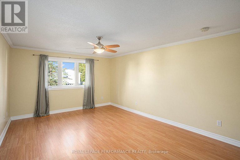 28989663/6232-fortune-drive/convent-glen-north/ottawa/ontario/K1C2B6_16