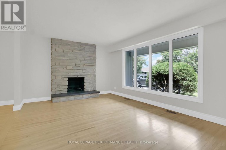 28826088/16-wareham-street/bells-corners/ottawa/ontario/K2H6P8_4