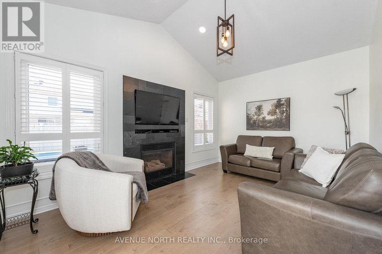 29648629/3028-courtyard-crescent/upper-hunt-club/ottawa/ontario/K1T3R7_14