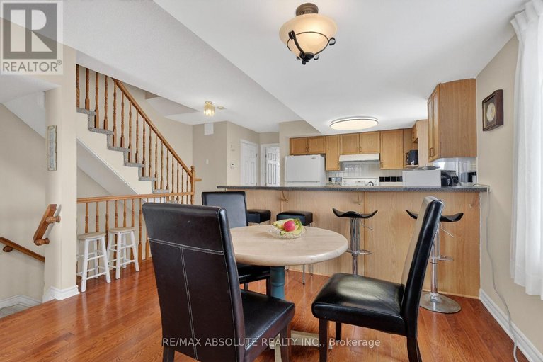29681192/117-tall-pines-private/leslie-park/ottawa/ontario/K2H1H1_19