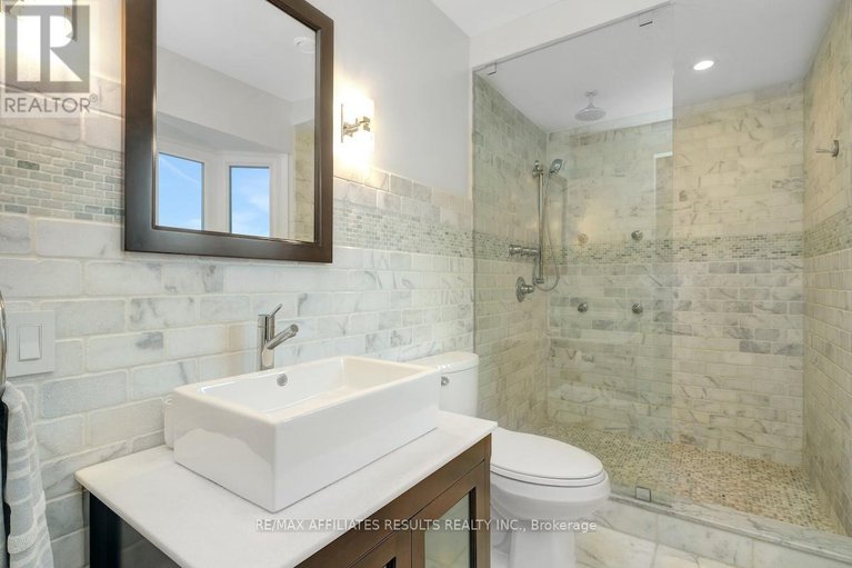 28809454/5-tiffany-crescent/beaverbrook/ottawa/ontario/K2K1W1_20