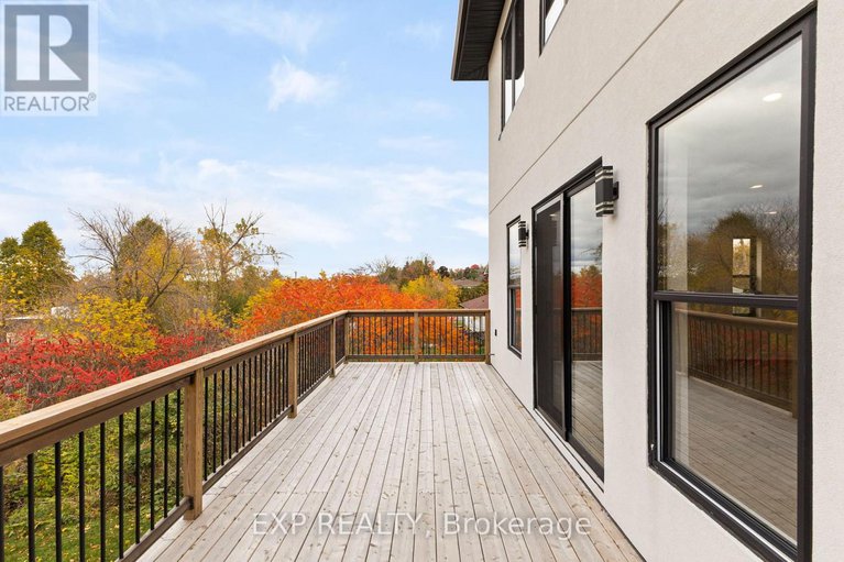 29043769/6819-notre-dame-street/chateauneuf/ottawa/ontario/K1C1H4_36