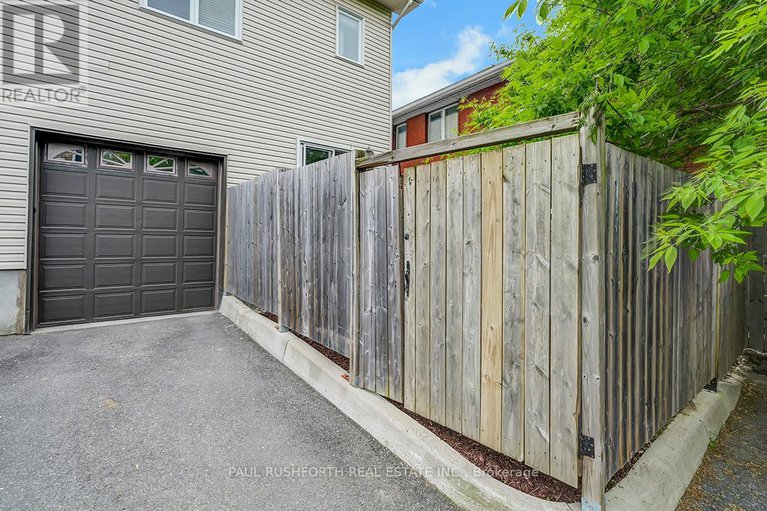 28430488/326-woodroffe-avenue/woodroffe/ottawa/ontario/K2A3V5_26