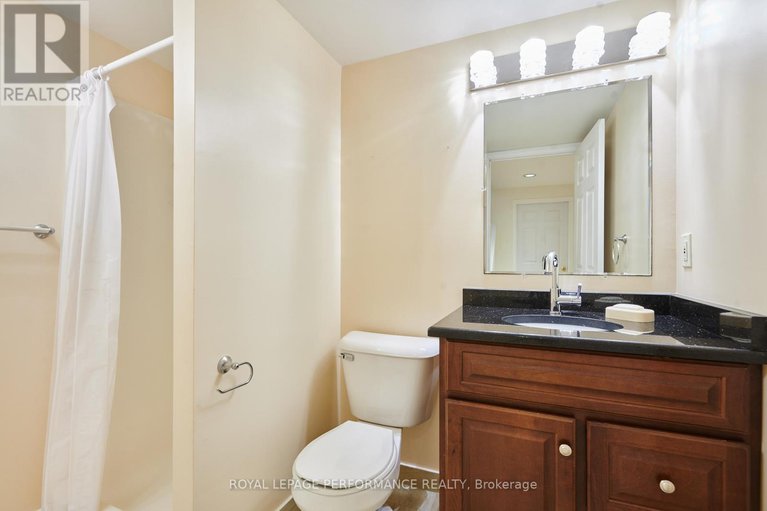 29066042/3804-autumnwood-street/emerald-woodssawmill-creek/ottawa/ontario/K1T2G8_29