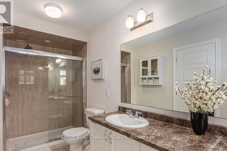 29433241/741-derreen-avenue/stittsville-north/ottawa/ontario/K2S2Y9_16