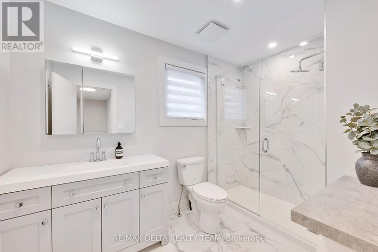 29202255/2556-gravelle-crescent/blackburn-hamlet/ottawa/ontario/K1B3A3_23