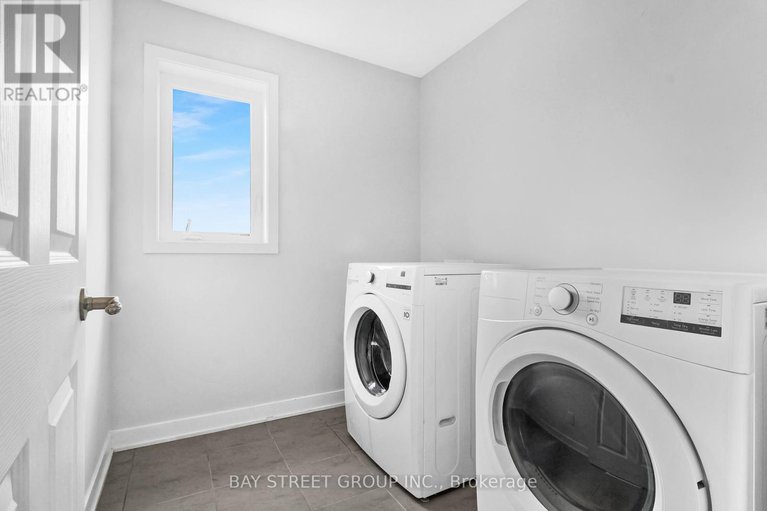 29031146/2130-winsome-terrace/fallingbrookgardenway-south/ottawa/ontario/K5A5N1_15