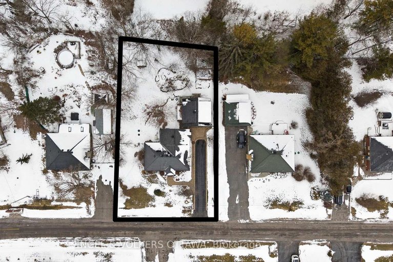 29528008/1105-edward-street/manotick-long-island-nicholls-island/ottawa/ontario/K4M1G8_38