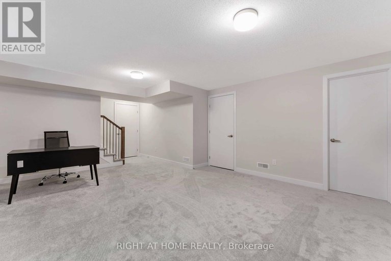 28824525/30-chasing-grove/btwn-franktown-rd-fallowfield-rd/ottawa/ontario/K0A2Z0_32