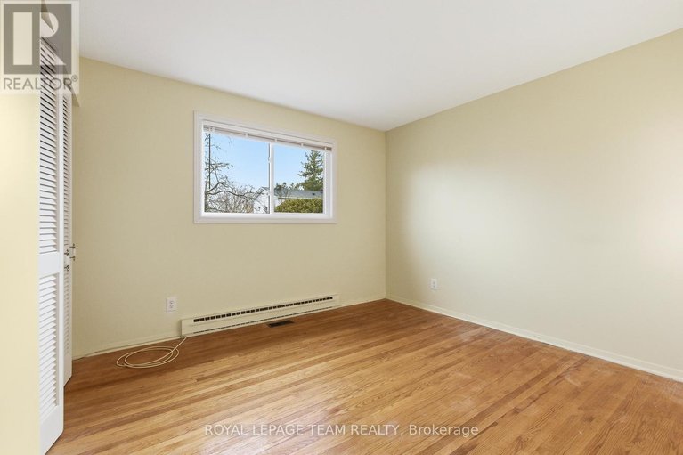 29612098/57-sullivan-avenue/meadowlandscrestview/ottawa/ontario/K2G1V1_18