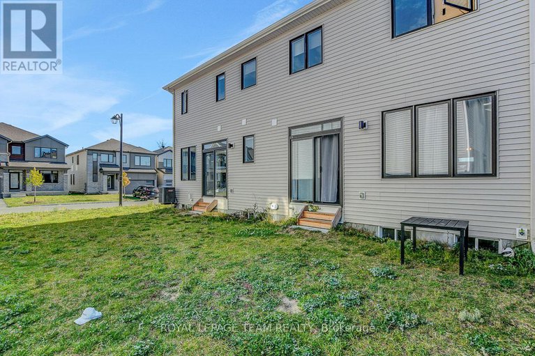 28979703/163-yearling-circle/goulbourn-twp-from-franktown-rdsouth-to-rideau/ottawa/ontario/K0A2Z0_40