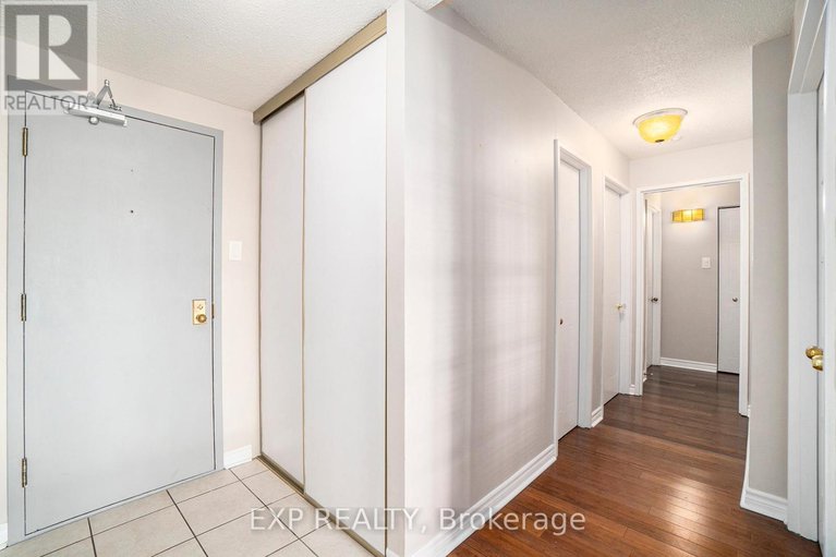 28546571/1013-80-sandcastle-drive/leslie-park/ottawa/ontario/K2H9E7_3